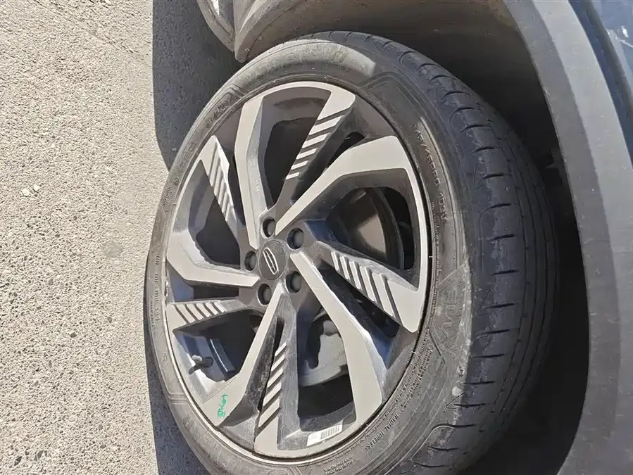 Geely Monjaro Xingyue L 2023 2.0TD High Power Automatic 2WD Flagship Model 2023 — миниатюра 2