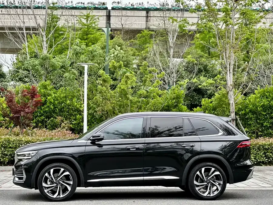 Geely Monjaro Xingyue L 2021 2.0TD DCT EVO 2WD Luxury Edition 2023 — миниатюра 4