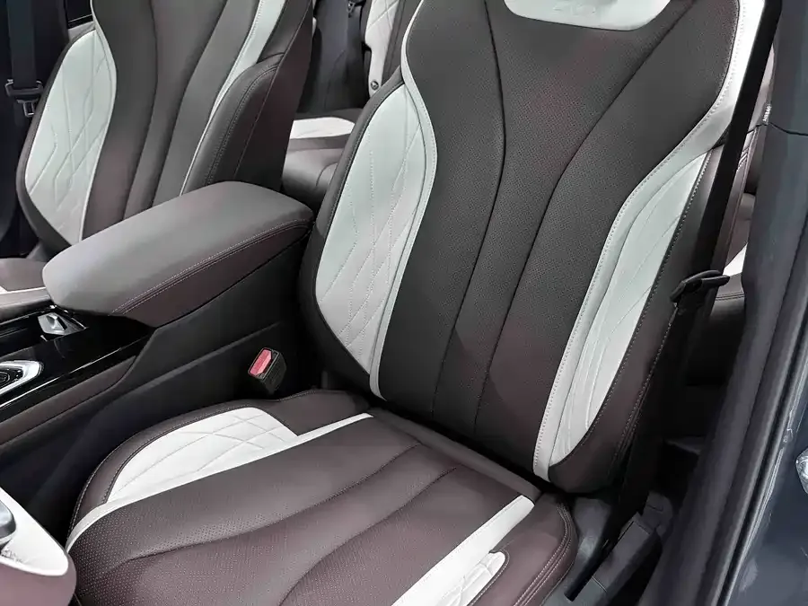 Geely Monjaro Xingyue L 2021 2.0TD DCT EVO 2WD Smart Edition 2022 — миниатюра 4