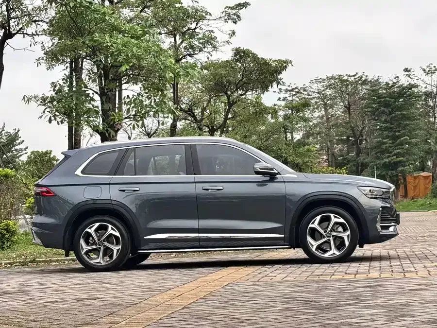 Geely Monjaro Xingyue L 2021 2.0TD DCT EVO 2WD Premium Edition 2022 — миниатюра 2