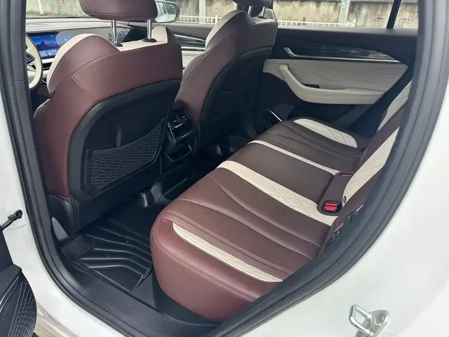 Geely Monjaro Xingyue L 2021 2.0TD DCT EVO 2WD Premium Edition 2022 — миниатюра 2