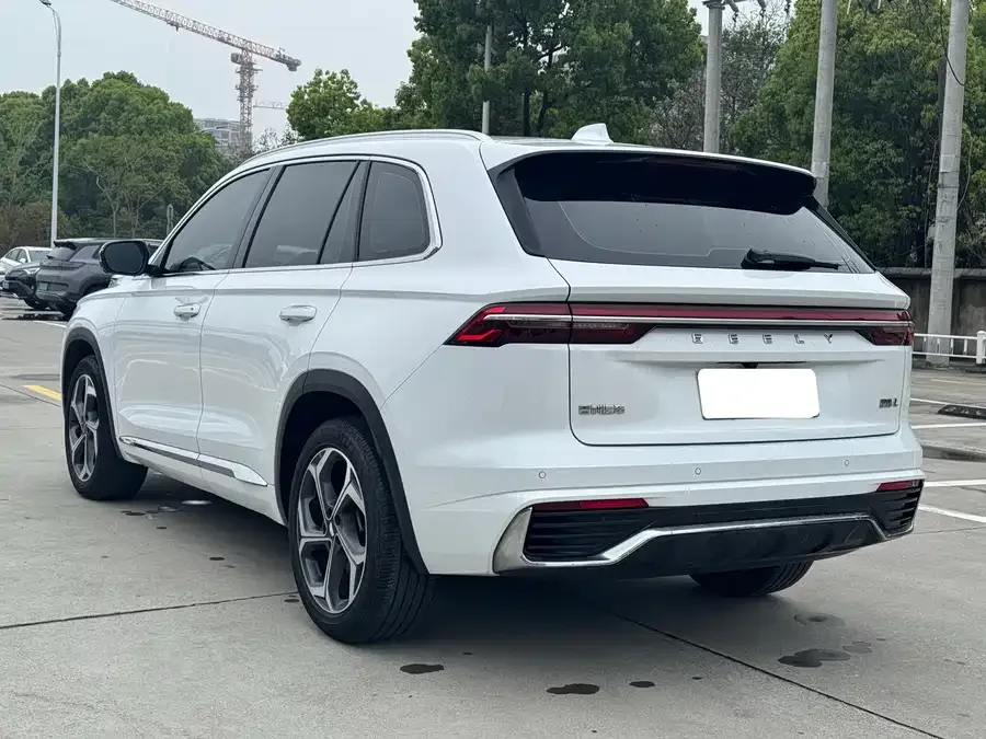 Geely Monjaro Xingyue L 2021 2.0TD DCT EVO 2WD Premium Edition 2022 — миниатюра 3