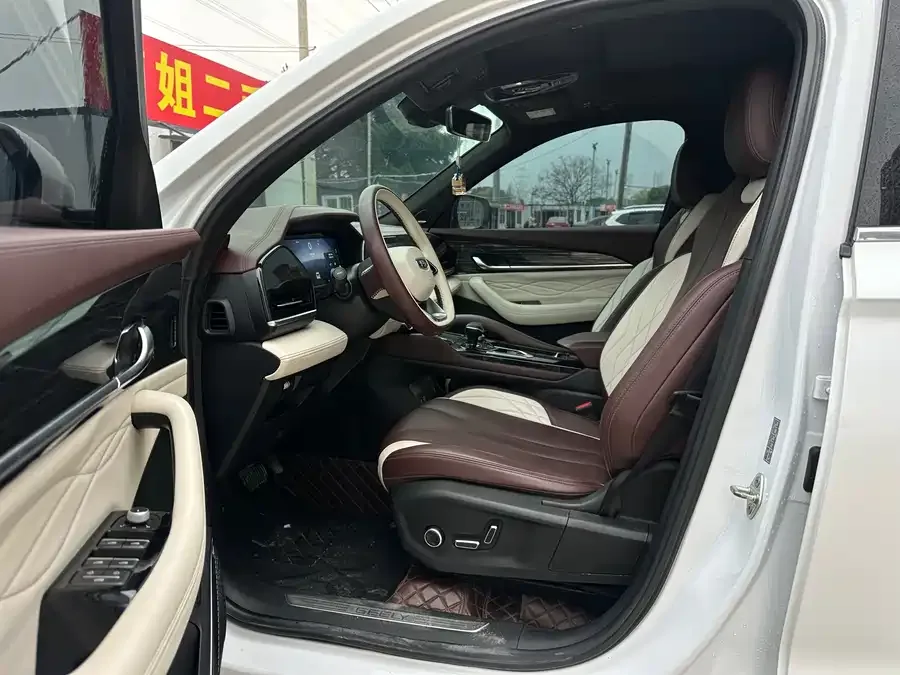 Geely Monjaro Xingyue L 2021 2.0TD DCT EVO 2WD Smart Edition 2023 — миниатюра 2