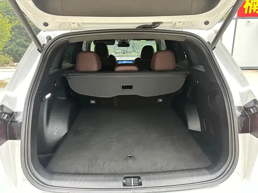 Geely Monjaro Xingyue L 2021 2.0TD DCT EVO 2WD Smart Edition 2023 — миниатюра 4