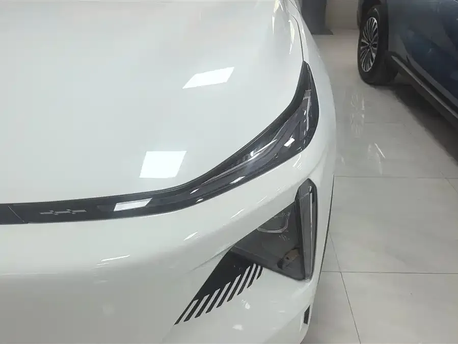 Geely Galaxy L7 Galaxy L7 2023 1.5T 55km AIR 2023 — миниатюра 2