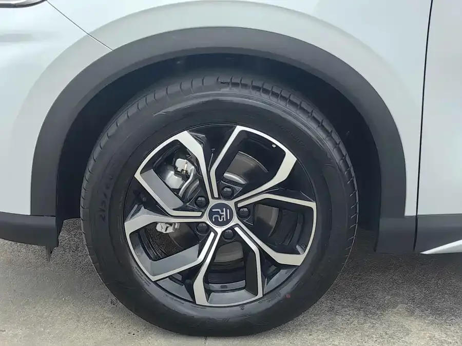 BYD Yuan PLUS Yuan PLUS 2024 Honor Edition 430KM Transcendence Type 2025 — миниатюра 3