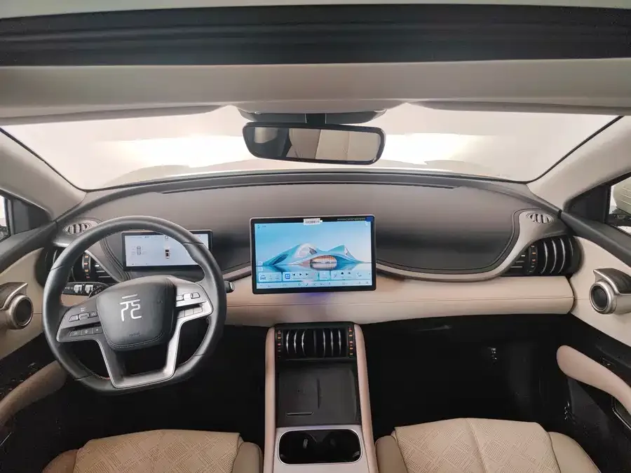 BYD Yuan PLUS Yuan PLUS 2025 Smart Driving Edition 510KM Beyond Edition 2025 — миниатюра 4