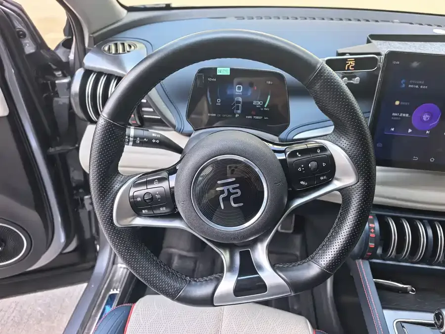 BYD Yuan PLUS Yuan PLUS 2022 430KM Luxury Edition 2023 — миниатюра 3