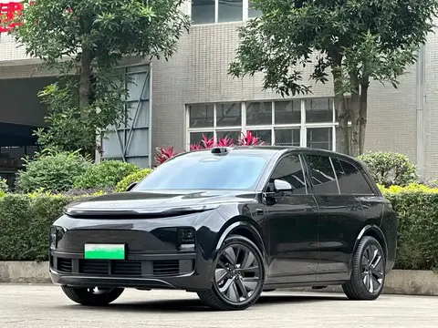 Lixiang L8 2024 купить в Москве
