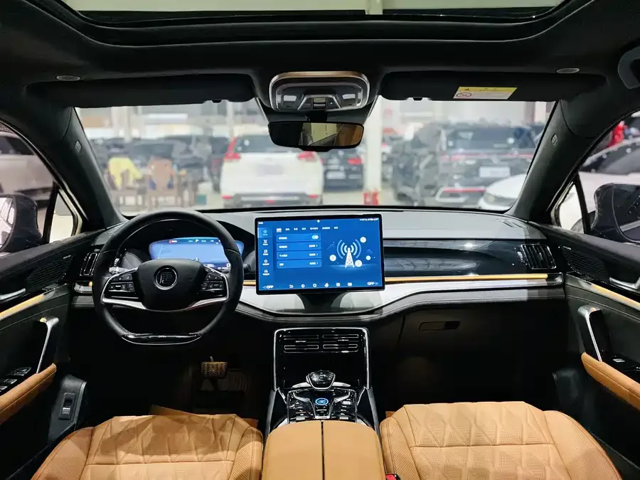 BYD Tang New Energy Tang New Energy 2023 DM-i Champion Edition 112KM Honor Edition 2023 — миниатюра 2