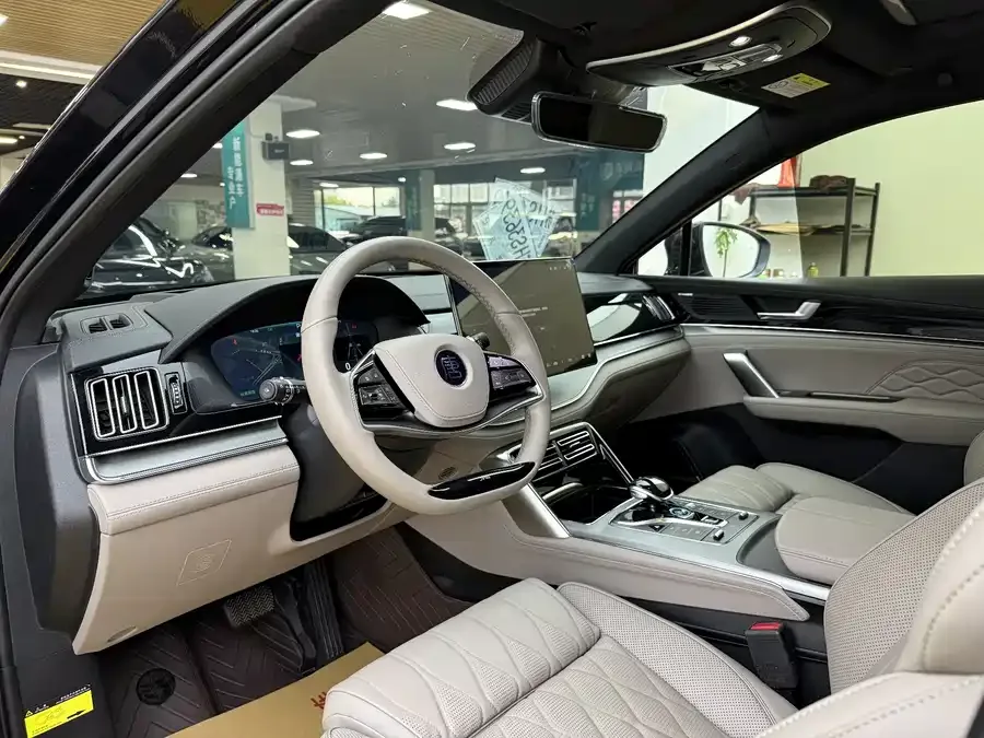 BYD Tang New Energy Tang New Energy 2024 EV Champion Edition 730KM Premium Edition 2024 — миниатюра 2