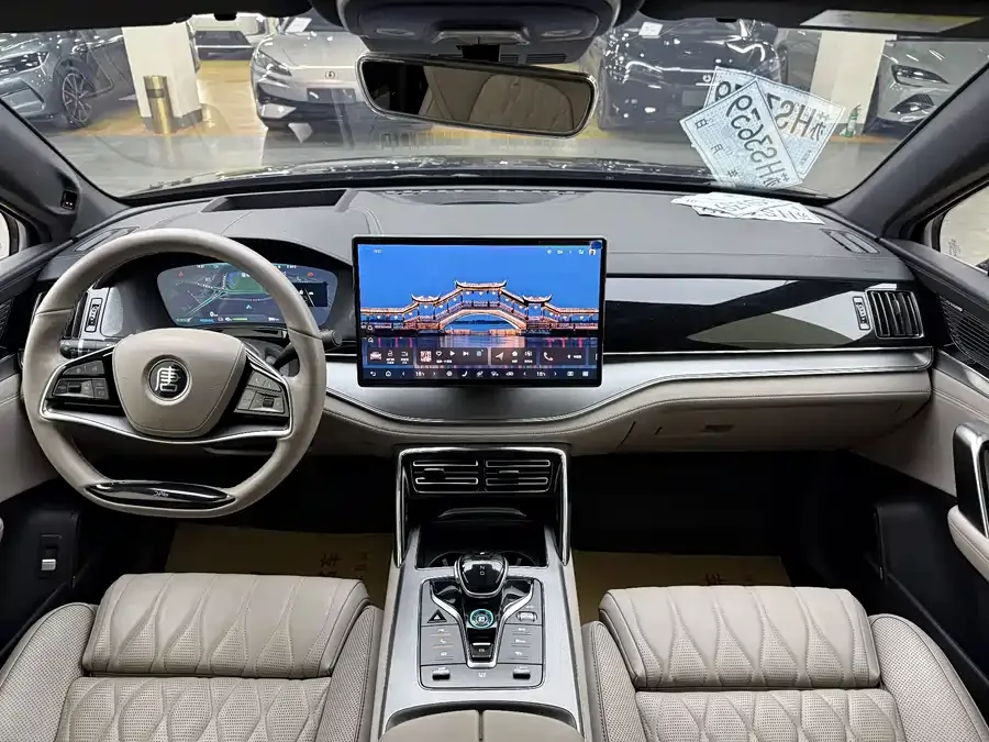 BYD Tang New Energy Tang New Energy 2024 EV Champion Edition 730KM Premium Edition 2024 — миниатюра 4