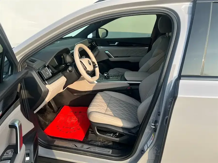 BYD Tang New Energy Tang New Energy 2025 DM-i Intelligent Driving Edition 115KM Premium Edition 2025 — миниатюра 4