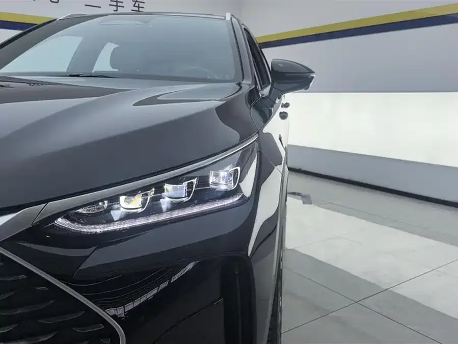 BYD Tang New Energy Tang New Energy 2025 DM-i Intelligent Driving Edition 115KM Premium Edition 2025 — миниатюра 2