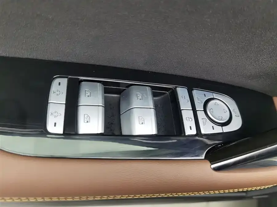 BYD Tang New Energy Tang New Energy 2021 DM-i 112KM Premium Edition 2022 — миниатюра 3