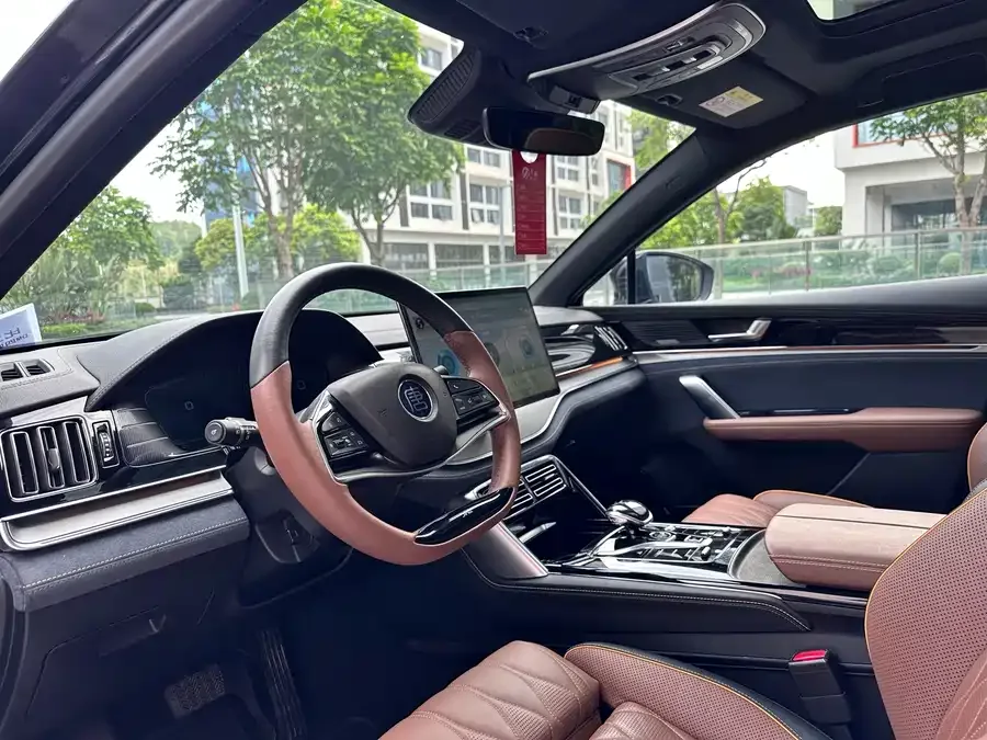 BYD Tang New Energy Tang New Energy 2021 DM 2.0T 4WD High Performance Edition Genesis Flagship 2023 — миниатюра 2