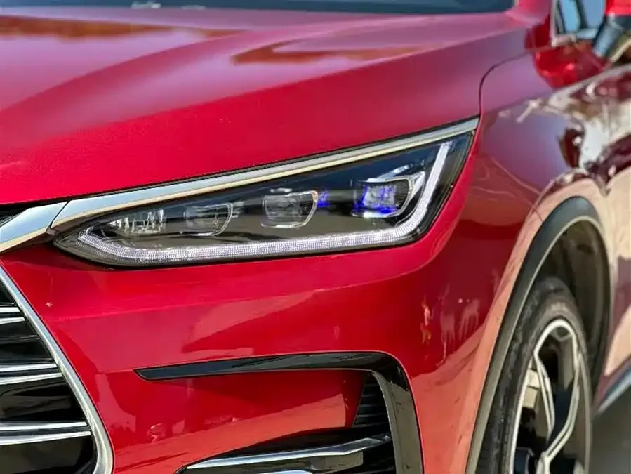 BYD Tang New Energy Tang New Energy 2021 DM-i 112KM Premium Edition 2023 — миниатюра 2
