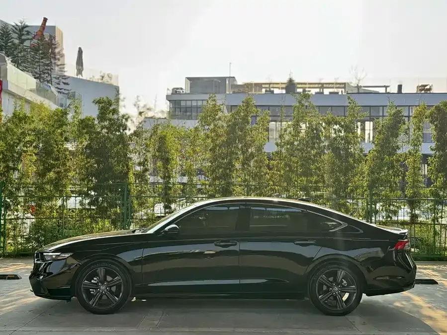 Honda Inspire Inship 2023 260TURBO Exquisite Edition 2023 — миниатюра 3
