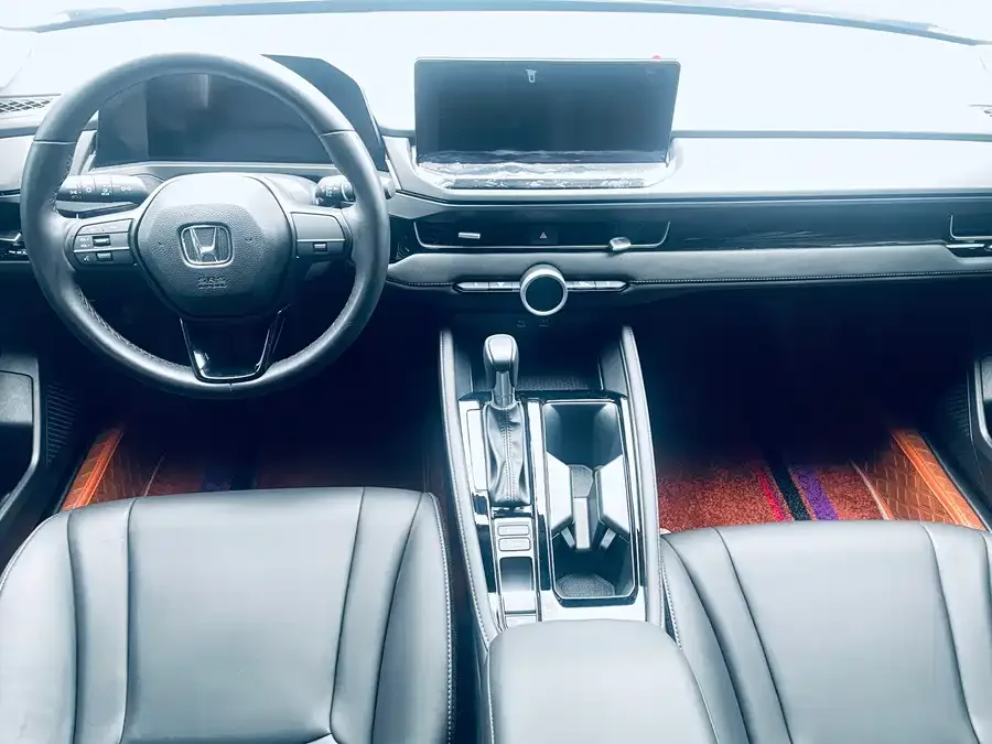 Honda Inspire Insignia 2025 260TURBO Elegant Edition 2025 — миниатюра 4