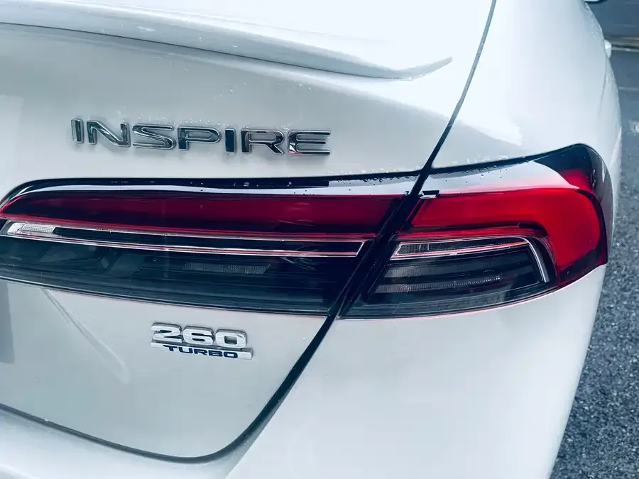 Honda Inspire Insignia 2025 260TURBO Elegant Edition 2025 — миниатюра 5