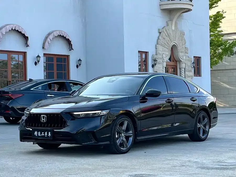 Honda Inspire Insignia 2024 260TURBO Elite Edition 2024 — миниатюра 3