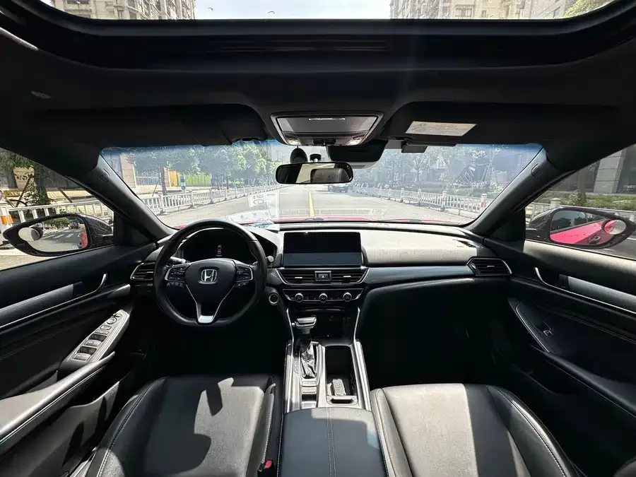 Honda Inspire Inship 2022 260TURBO Exquisite Edition 2022 — миниатюра 2