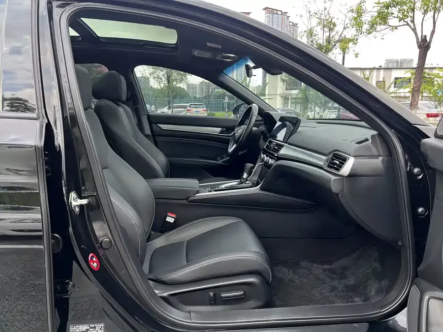 Honda Inspire Inship 2022 260TURBO Exquisite Edition 2022 — миниатюра 2