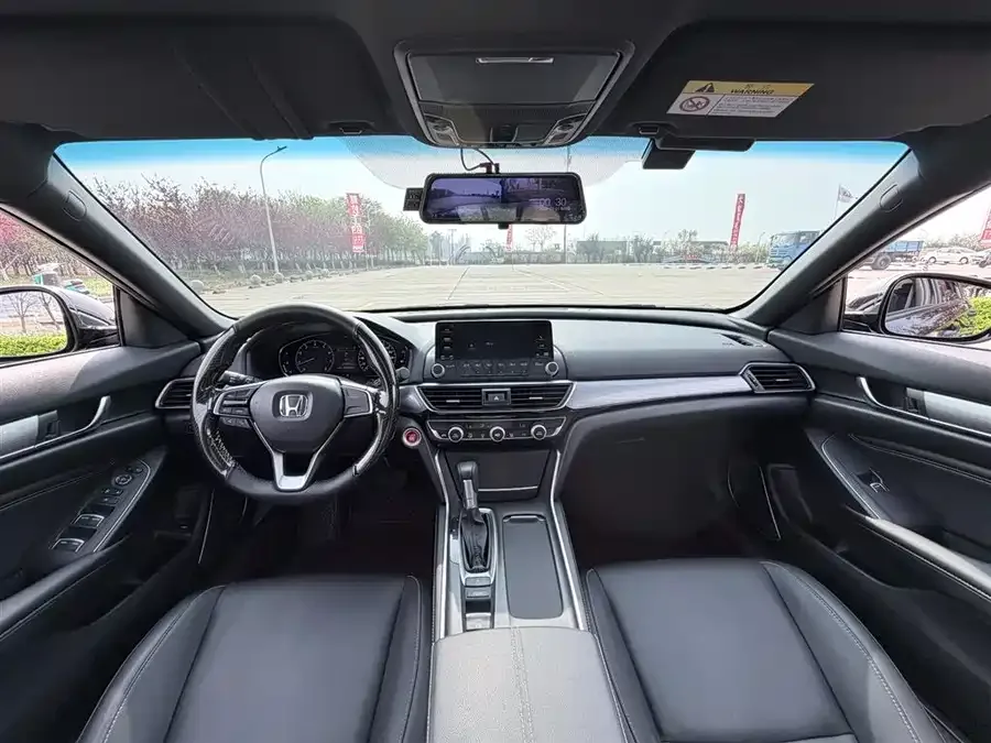 Honda Inspire 2022 Insignia 260TURBO Elegant Edition 2023 — миниатюра 5