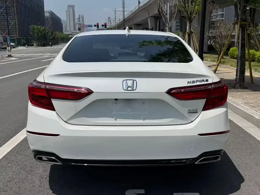 Honda Inspire Inship 2022 260TURBO Exquisite Edition 2022 — миниатюра 2