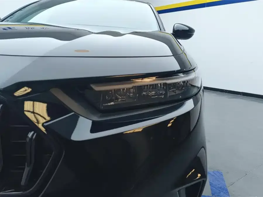 Honda Inspire 2023 Insignia 260TURBO Elegant Edition 2023 — миниатюра 2