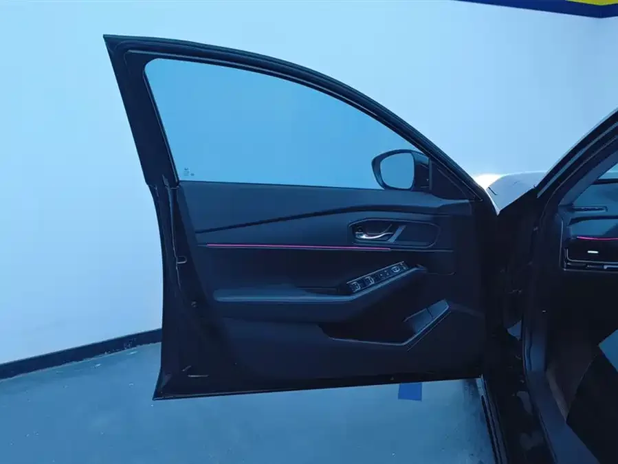 Honda Inspire 2023 Insignia 260TURBO Elegant Edition 2023 — миниатюра 4