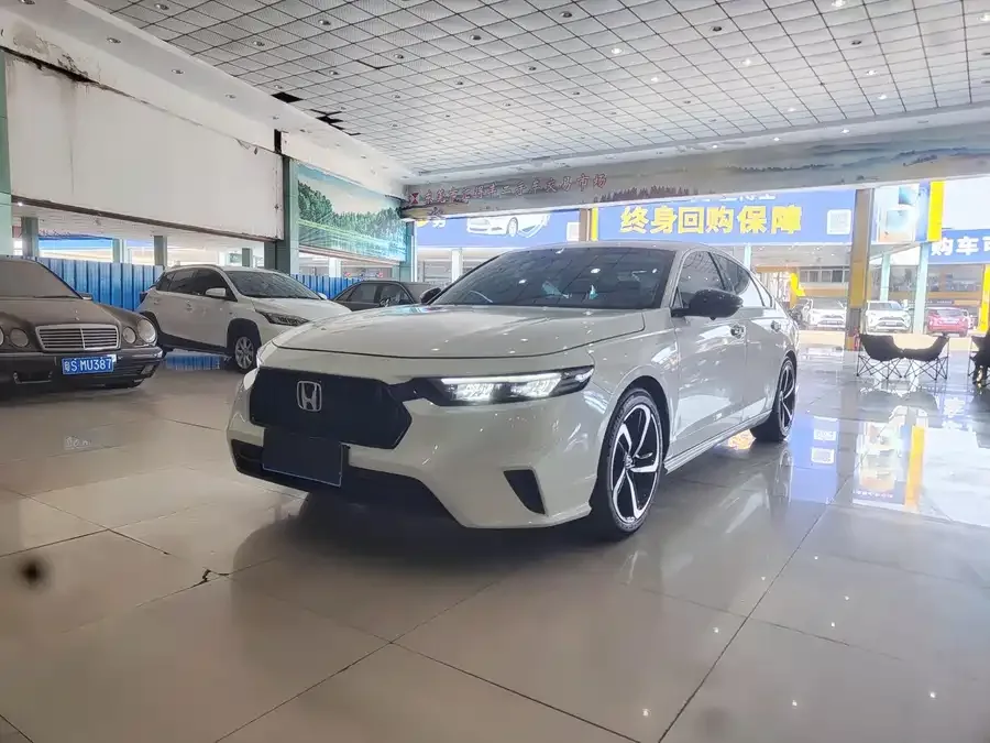 Honda Inspire 2023 Insignia 260TURBO Elegant Edition 2024 — фото 1, купить с доставкой в Москву