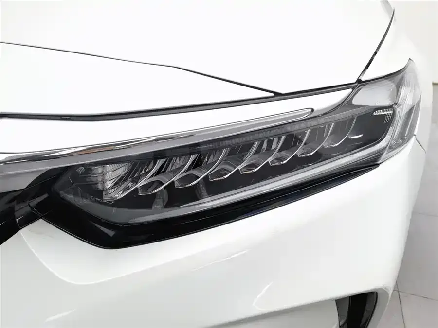 Honda Inspire 2022 Insignia 260TURBO Fine Edition 2023 — миниатюра 4