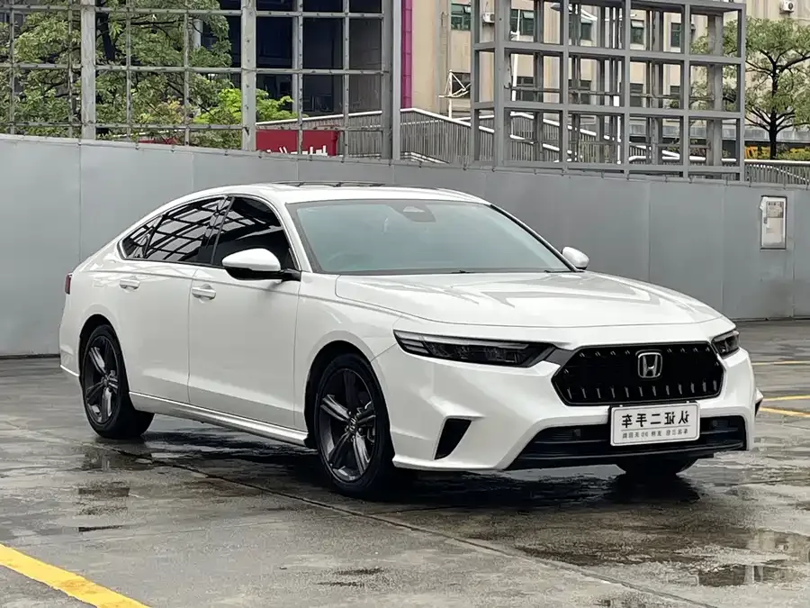 Honda Inspire Inship 2023 260TURBO Exquisite Edition 2023 — миниатюра 3