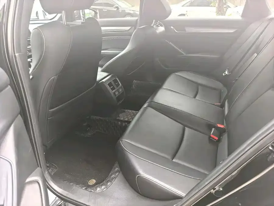 Honda Inspire Inship 2023 260TURBO Exquisite Edition 2023 — миниатюра 2