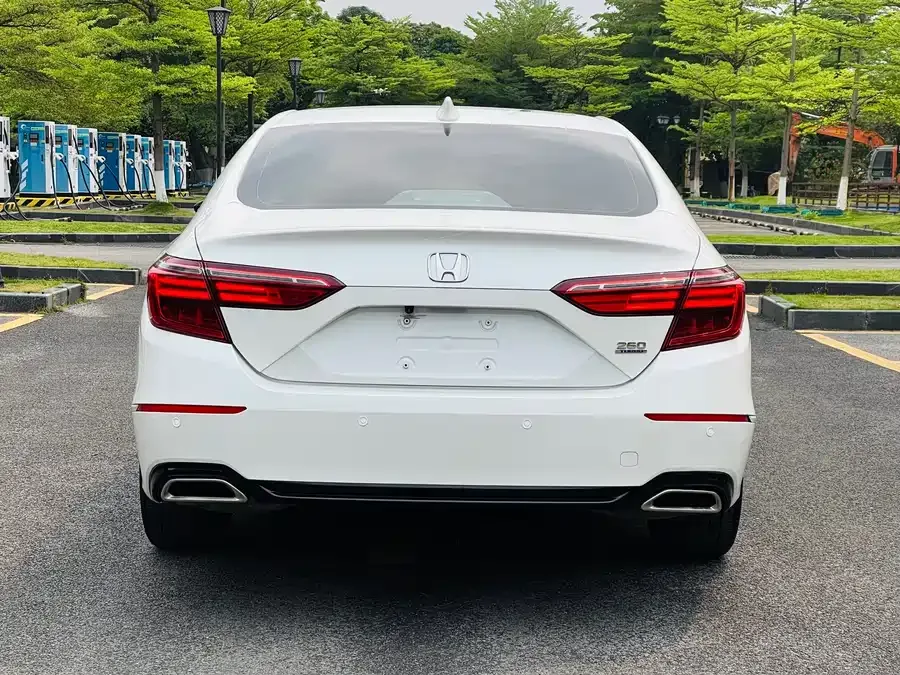 Honda Inspire Inship 2023 260TURBO Exquisite Edition 2023 — миниатюра 2