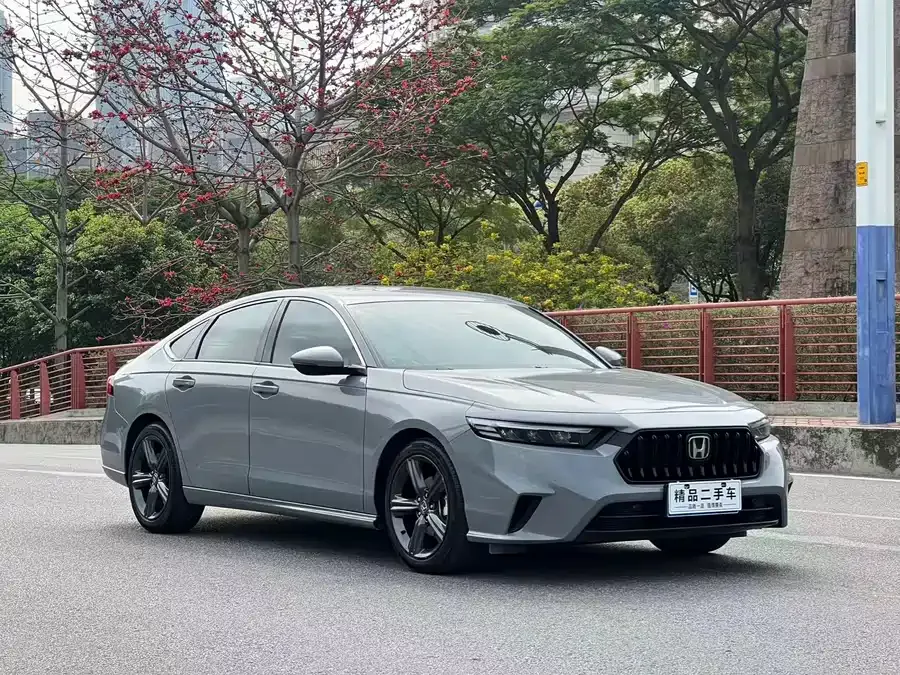 Honda Inspire Inship 2023 260TURBO Exquisite Edition 2023 — миниатюра 3
