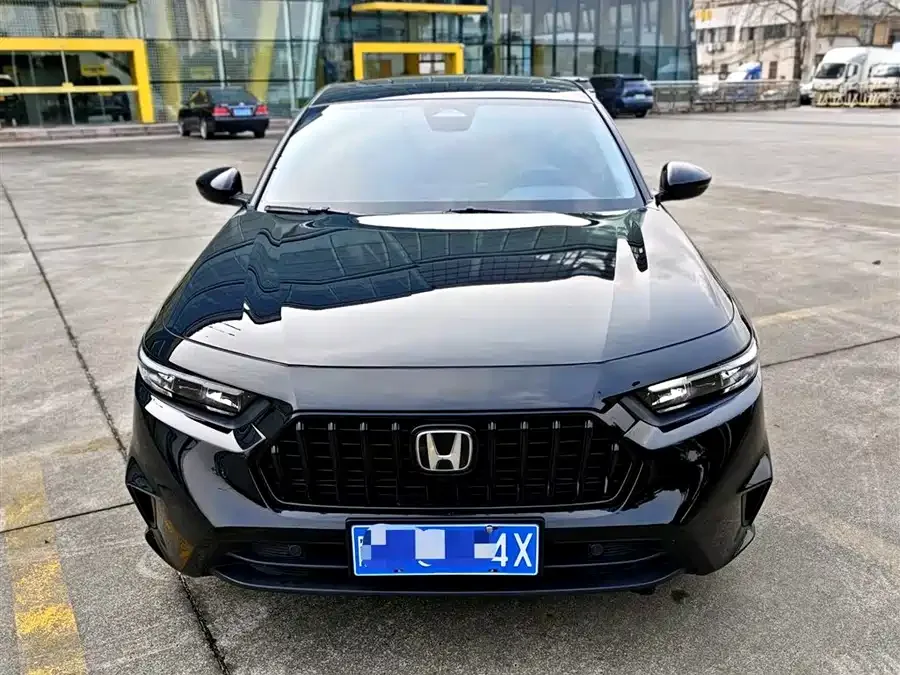 Honda Inspire Inship 2023 260TURBO Exquisite Edition 2023 — миниатюра 3