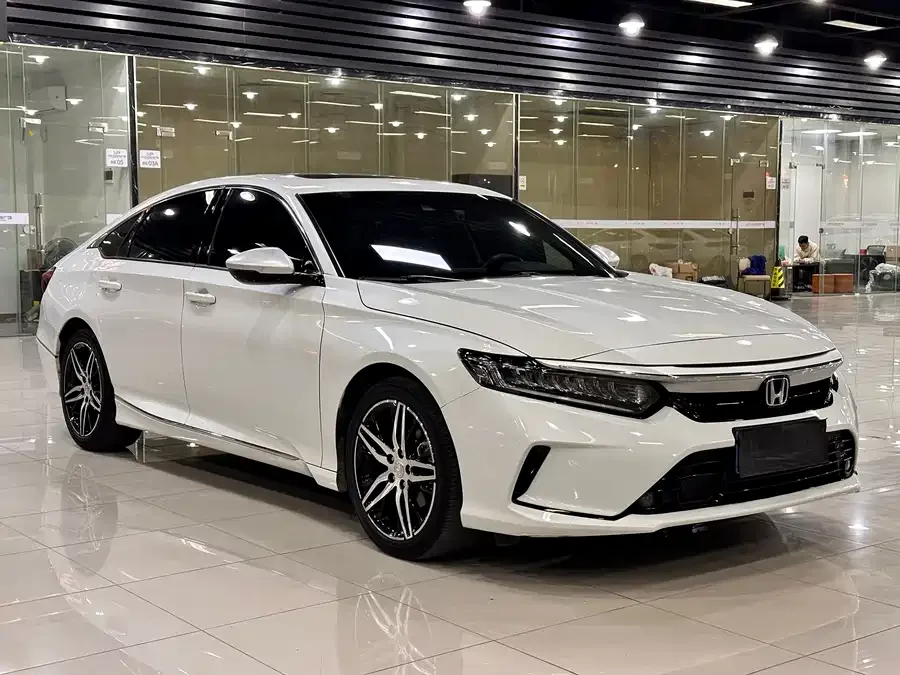 Honda Inspire 2022 Insignia 260TURBO Fine Edition 2023 — миниатюра 3