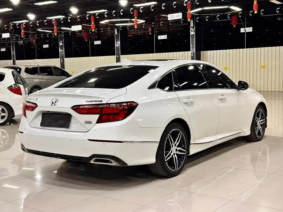Honda Inspire 2022 Insignia 260TURBO Fine Edition 2023 — миниатюра 5