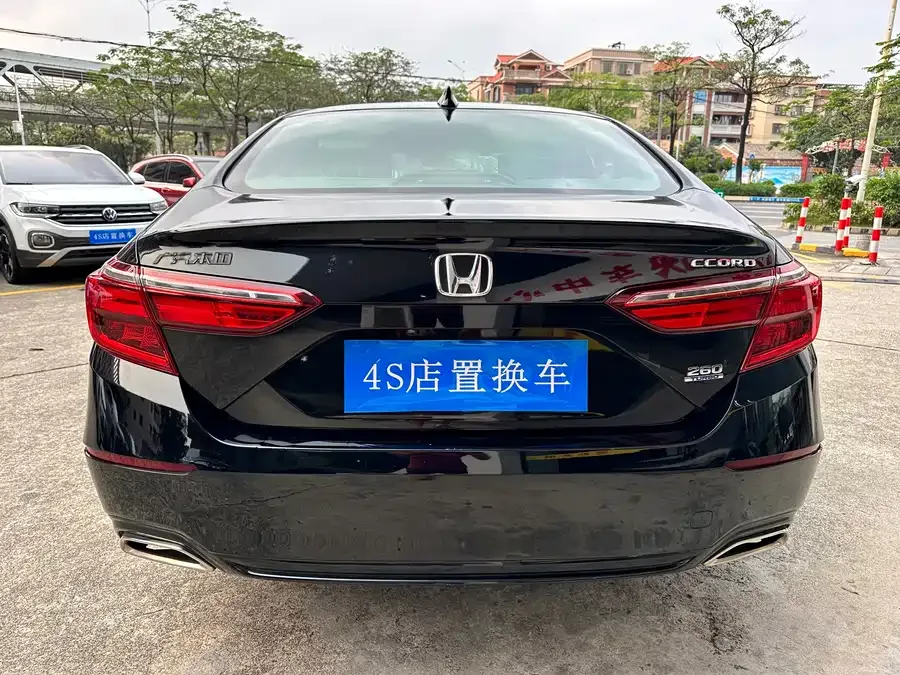 Honda Inspire 2022 Insignia 260TURBO Elegant Edition 2022 — миниатюра 2