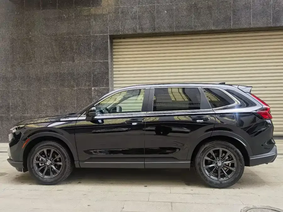 Honda CR-V 2026 Global 30th Anniversary Edition 240TURBO 2WD Sporty 5-Seater 2026 — миниатюра 3