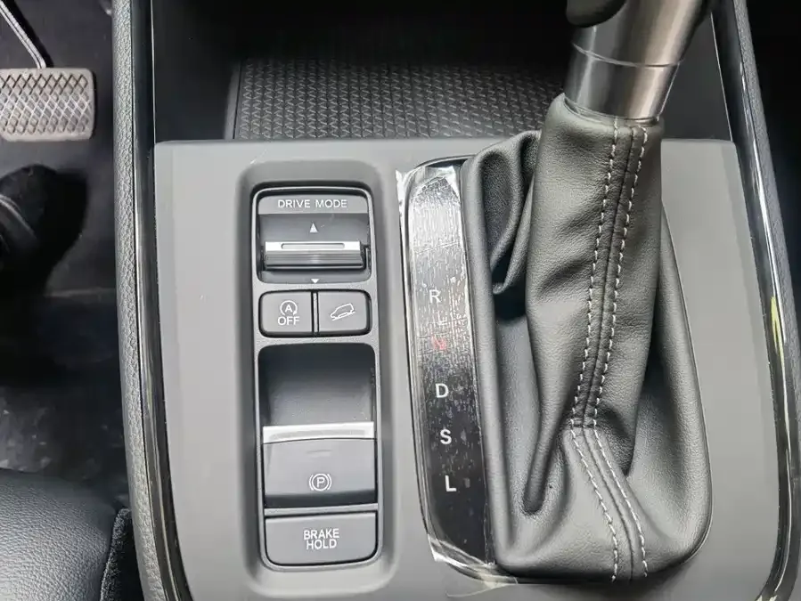 Honda CR-V 2026 Global 30th Anniversary Edition 240TURBO 2WD Sporty 5-Seater 2026 — миниатюра 5