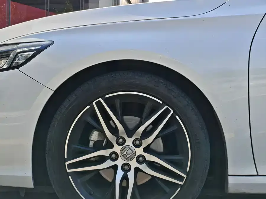 Honda Inspire 2022 Insignia 260TURBO Fine Edition 2023 — миниатюра 5