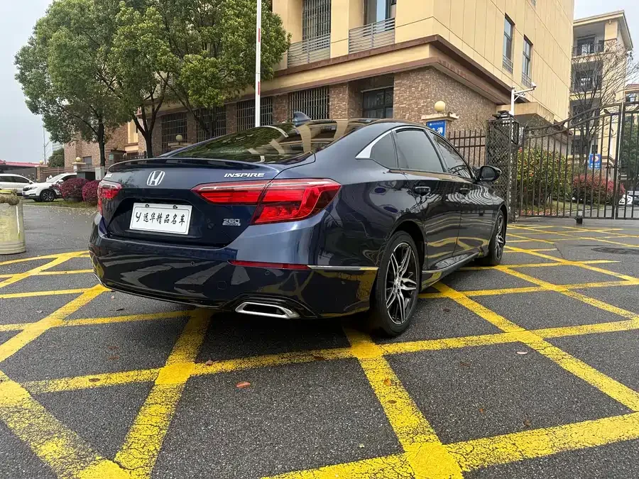 Honda Inspire 2022 Insignia 260TURBO Fine Edition 2022 — миниатюра 4
