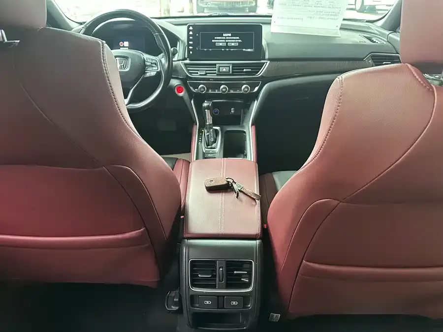 Honda Inspire 2022 Insignia 260TURBO Fine Edition 2022 — миниатюра 5