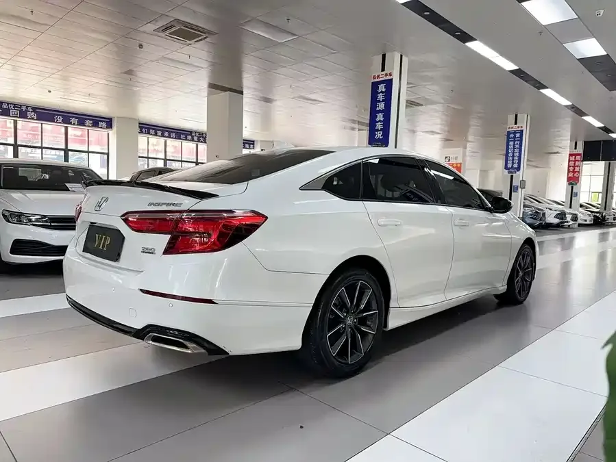 Honda Inspire Inship 2022 260TURBO Exquisite Edition 2022 — миниатюра 3