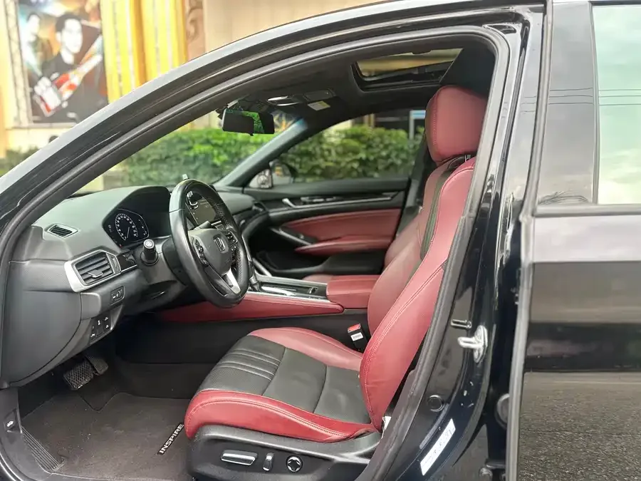 Honda Inspire 2022 Insignia 260TURBO Fine Edition 2022 — миниатюра 4