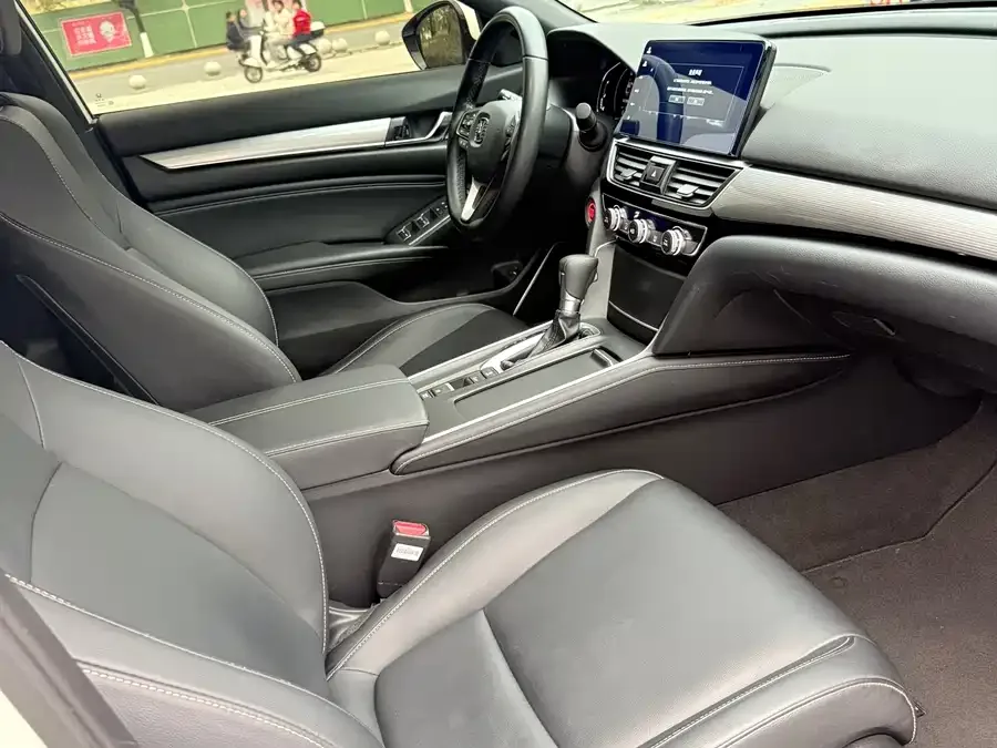 Honda Inspire Inship 2022 260TURBO Exquisite Edition 2022 — миниатюра 4