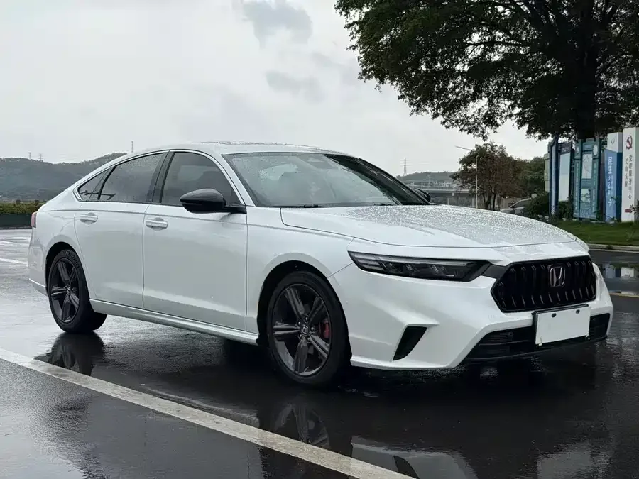 Honda Inspire Inship 2023 260TURBO Exquisite Edition 2023 — миниатюра 3